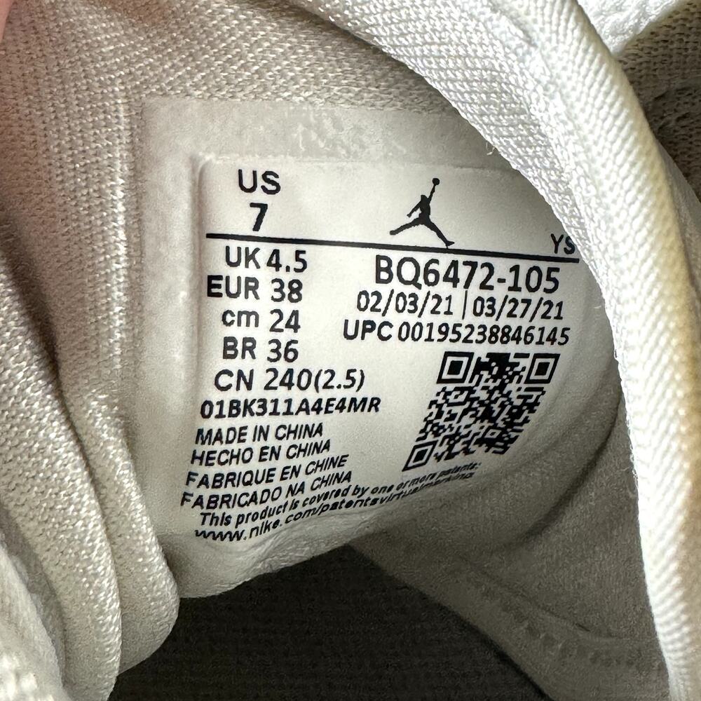 Wmns Nike Air Jordan 1 Mid Wolf Grey Aluminum - Size 7 -Women's Gray Shoes - Picture 7 of 8